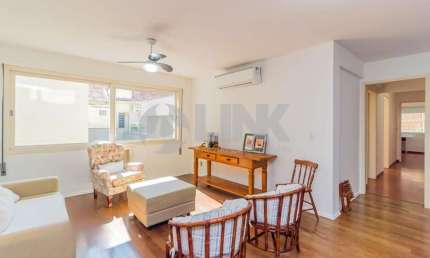 Apartamento de 3 quartos com 1 vaga à venda no bairro Mont Serrat em Porto Alegre