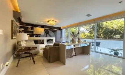 Apartamento de 3 quartos com 3 suítes e 3 vagas à venda no bairro Petrópolis em Porto Alegre
