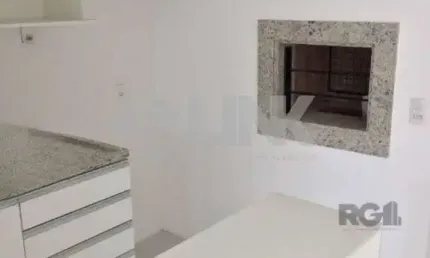 Apartamento de 2 quartos com 1 vaga à venda no bairro Passo da Areia em Porto Alegre
