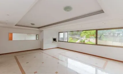 Apartamento de 3 quartos com 2 vagas de garagem à venda no bairro Higienópolis em Porto Alegre