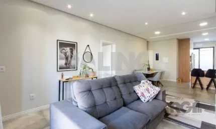 Casa em condomínio fechado com 3 quartos e 2 vagas à venda no bairro Hípica em Porto Alegre