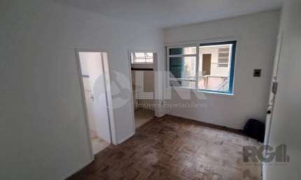 Apartamento de 1 quarto estilo JK à venda no bairro Floresta em Porto Alegre