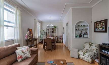 Apartamento com 2 quartos à venda no bairro Mont Serrat em Porto Alegre