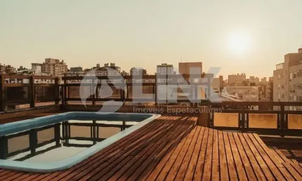Cobertura de 3 quartos com 2 vagas à venda no bairro Mont Serrat em Porto Alegre