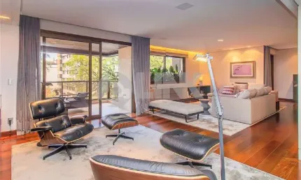 Apartamento de 3 quartos 3 suítes e 2 vagas de garagem à venda no bairro Moinhos de Vento