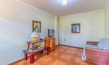 Casa de 5 quartos com 5 vagas à venda no bairro Cavalhada em Porto Alegre