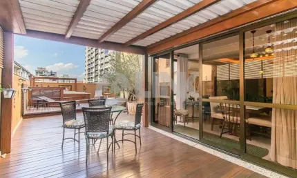 Apartamento de 3 quartos com 2 vagas à venda no bairro Boa Vista em Porto Alegre