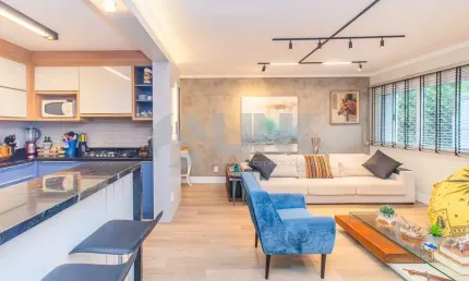 Apartamento de 3 quartos com 2 vagas à venda no bairro Mont Serrat em Porto Alegre