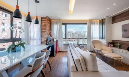 Apartamento de 2 quartos com 2 vagas de garagem à venda no bairro Petrópolis em Porto Alegre