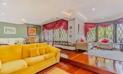 Casa em condomínio com 3 quartos com 2 vagas à venda no bairro Lomba do Pinheiro em Porto Alegre