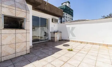 Cobertura de 2 quartos com 1 vaga à venda no bairro Higienópolis em Porto Alegre