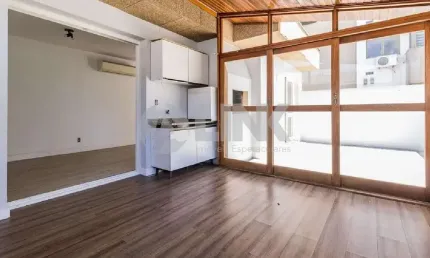 Cobertura de 2 quartos com 1 vaga à venda no bairro Higienópolis em Porto Alegre