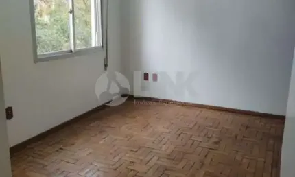 Apartamento de 2 quartos com 1 vaga à venda no bairro São Sebastião em Porto Alegre