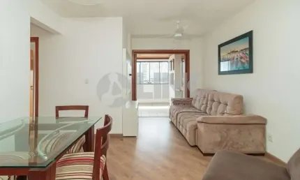 Apartamento mobiliado de 2 quartos com 1 vaga à venda no bairro Petrópolis em Porto Alegre