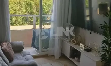 Apartamento de 2 quartos com 1 vaga à venda no bairro Parque Santa Fé em Porto Alegre