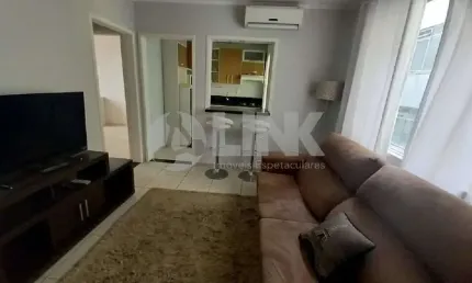 Apartamento de 2 quartos com 1 vaga à venda no bairro São Sebastião em Porto Alegre