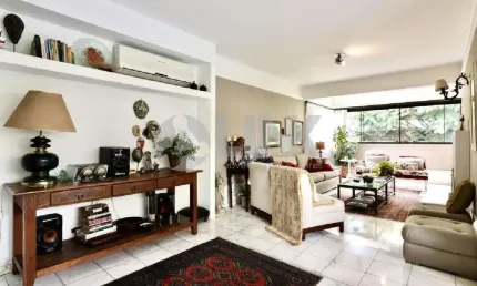Apartamento alto padrão com 3 quartos e 3 vagas à venda no bairro petrópolis em porto alegre