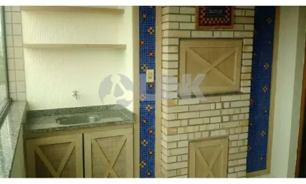 Apartamento de 2 quartos com 1 vaga à venda no bairro Vila Ipiranga em Porto Alegre