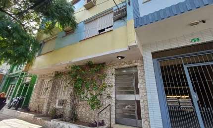 Apartamento com 2 quartos à venda na Rua Mariante, 750, Rio Branco, Porto Alegre, 66 m2 por R$ 239.000