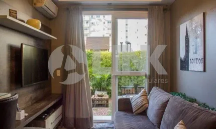 Apartamento Garden de 2 quartos com 1 vaga à venda no bairro Jardim Itú Sabará em Porto Alegre