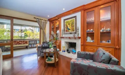 Apartamento de 4 quartos com 2 vagas à venda no bairro Bela Vista em Porto Alegre