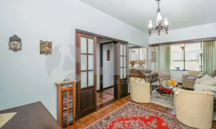 Apartamento de 2 quartos à venda no bairro Auxiliadora em Porto Alegre