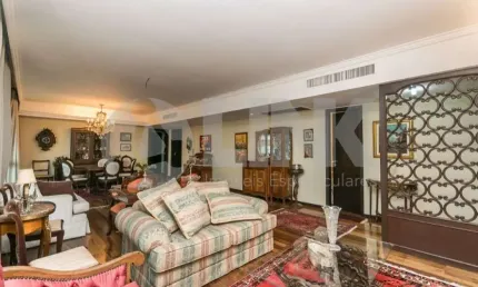 Apartamento de 3 quartos com 2 vagas à venda no bairro Bela Vista em Porto Alegre