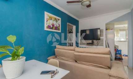Apartamento de 3 quartos com 1 vaga à venda no bairro Jardim Itu em Porto Alegre