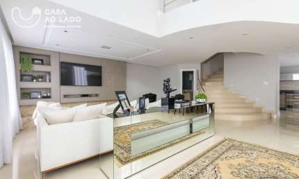 Casa de Alto Padrão Mobiliada 404m² no Pinheirinho - Curitiba/PR