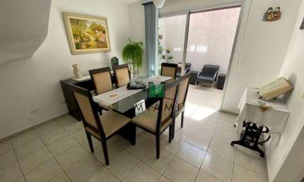 Sobrado com 3 dormitórios à venda, 162 m² por R$ 690.000,00 - Fanny - Curitiba/PR