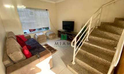 Sobrado com 4 dormitórios à venda, 144 m² por R$ 630.000,00 - Guabirotuba - Curitiba/PR