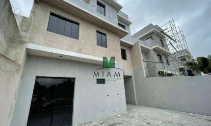 Sobrado com 3 dormitórios à venda, 92 m² por R$ 635.000,00 - Uberaba - Curitiba/PR