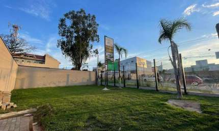 Sobrado com 3 dormitórios à venda, 167 m² por R$ 750.000,00 - Xaxim - Curitiba/PR