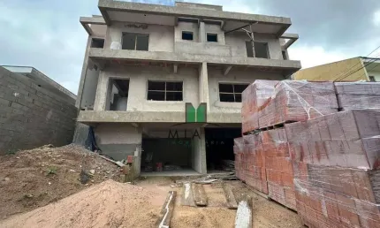 Sobrado com 3 dormitórios à venda, 169 m² por R$ 1.000.000 - Hauer - Curitiba/PR