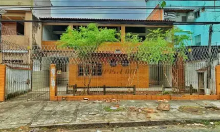 Casa com 4 quartos à venda na Rua Ícaro, 134, Curicica, Rio de Janeiro, 365 m2 por R$ 691.000