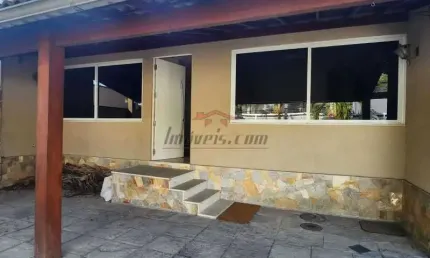 Casa com 6 quartos à venda na Rua Alberto Pasqualini, 137, Pechincha, Rio de Janeiro, 241 m2 por R$ 750.000