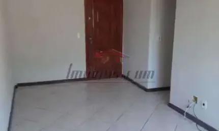 Apartamento com 2 quartos à venda na Estrada da Covanca, 133, Tanque, Rio de Janeiro, 70 m2 por R$ 220.000