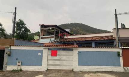 Casa com 3 quartos à venda na Rua Bárbara Heliodora, 61, Jardim Sulacap, Rio de Janeiro, 220 m2 por R$ 639.000