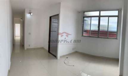 Apartamento com 2 quartos à venda na Rua Professor Manuel Lima, 30, Freguesia (Jacarepaguá), Rio de Janeiro, 48 m2 por R$ 210.000