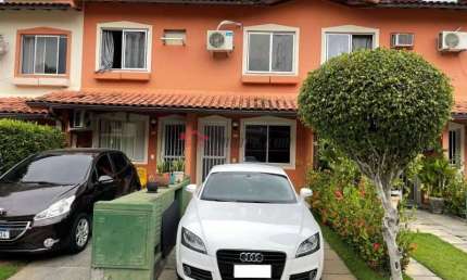 Casa em condomínio fechado com 3 quartos à venda na Rua Edgard Werneck, 490, Freguesia (Jacarepaguá), Rio de Janeiro, 110 m2 por R$ 489.000