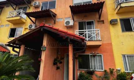 Casa em condomínio fechado com 4 quartos à venda na Rua Doutor Bernardino, 559, Praça Seca, Rio de Janeiro, 106 m2 por R$ 280.000