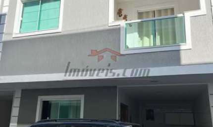 Casa em condomínio fechado com 3 quartos à venda na Rua Soldado Simplicio de Lara, 7, Taquara, Rio de Janeiro, 205 m2 por R$ 680.000