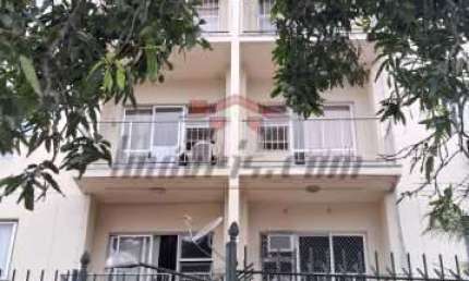 Apartamento com 2 quartos à venda na Rua Cândido Benício, 2363, Tanque, Rio de Janeiro, 60 m2 por R$ 200.000