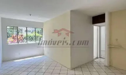 Apartamento com 2 quartos à venda na Rua Neylson Rebouças, 230, Freguesia (Jacarepaguá), Rio de Janeiro, 67 m2 por R$ 180.000