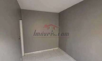 Apartamento com 2 quartos à venda na Rua Maranga, 361, Praça Seca, Rio de Janeiro, 52 m2 por R$ 120.000