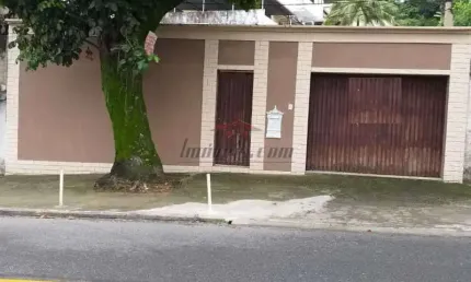 Casa com 3 quartos à venda na Rua Retiro dos Artistas, 1297, Pechincha, Rio de Janeiro, 758 m2 por R$ 1.699.000