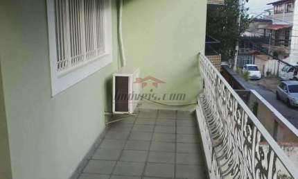 Casa em condomínio fechado com 2 quartos à venda na Rua das Rosas, 859, Vila Valqueire, Rio de Janeiro, 182 m2 por R$ 650.000