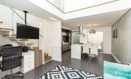 Casa de condomínio com 2 quartos, 166m², à venda em São Paulo, Vila Sofia