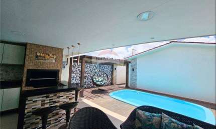 Casa com piscina no Condomínio Nascente Tarumã, 3 quartos