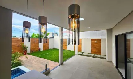 Casa no Condomínio Estoril, 3 suítes com closet, e piscina. Viva o alto padrão numa localização estratégica!